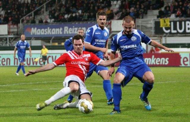 通过这些跨 通过这些跨