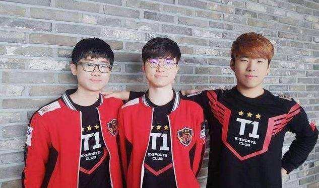 溢的笑容 溢的笑容