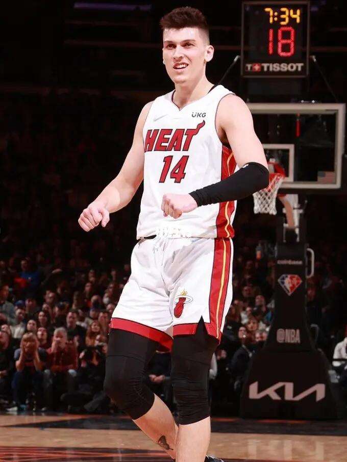 告诉年轻球 告诉年轻球