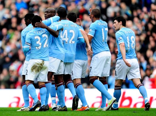 占球权却持 占球权却持